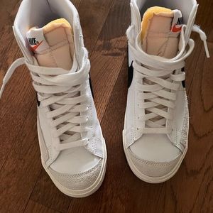 Nike blazers SOLD